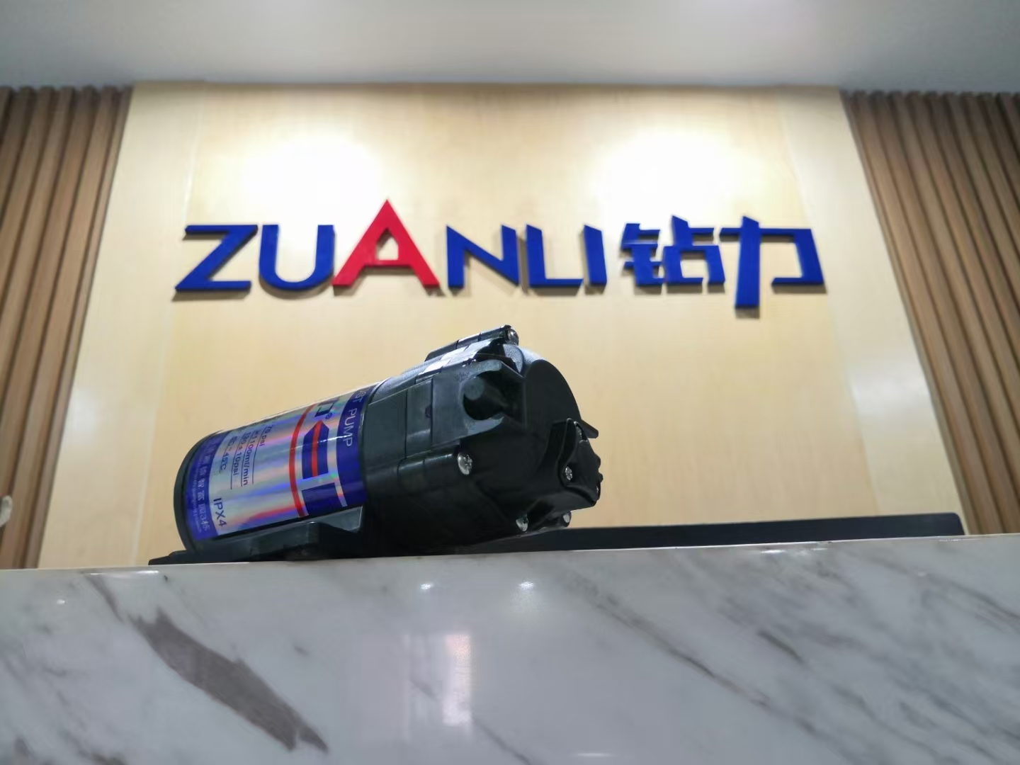 Boost Pump Hiệu suất: Độ tin cậy kiểm tra ba lần với dòng điện thông minh, dòng chảy và áp suất