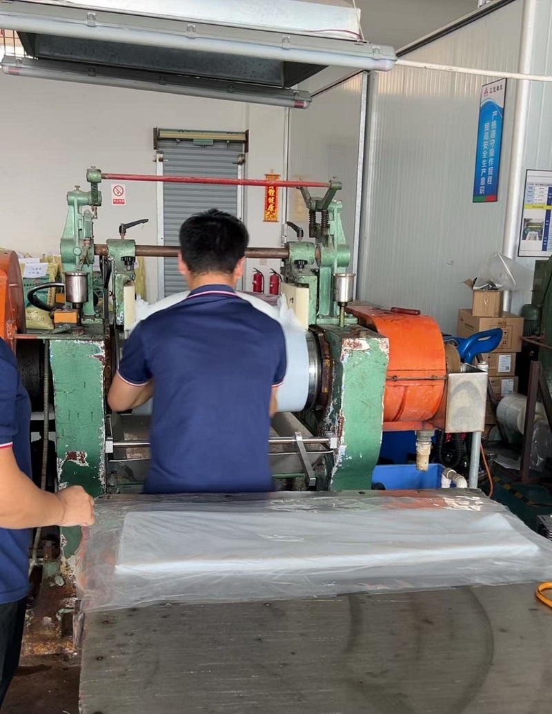 Hợp chất cao su silicon tại nhà máy cao su ZHENGGUAN