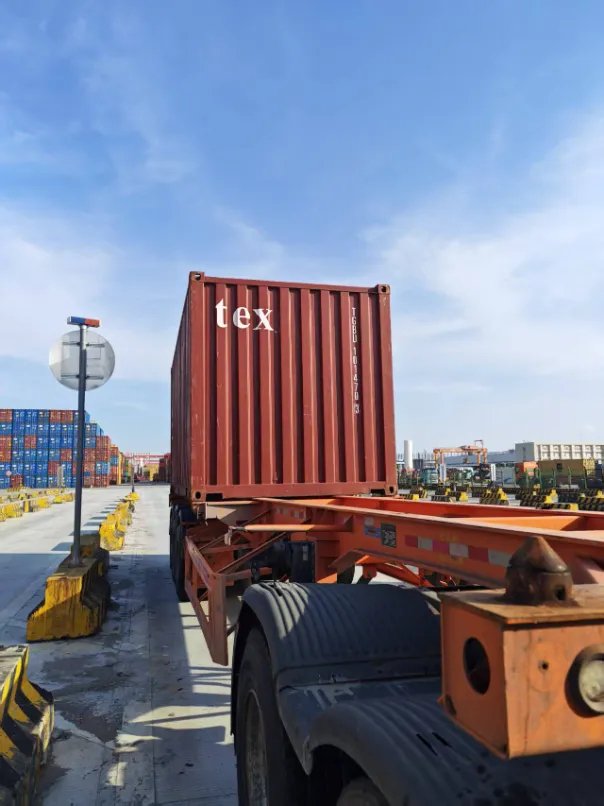 Máy bơm tăng áp thẩm thấu ngược được sản xuất theo yêu cầu Lô hàng container xuất khẩu số lượng lớn