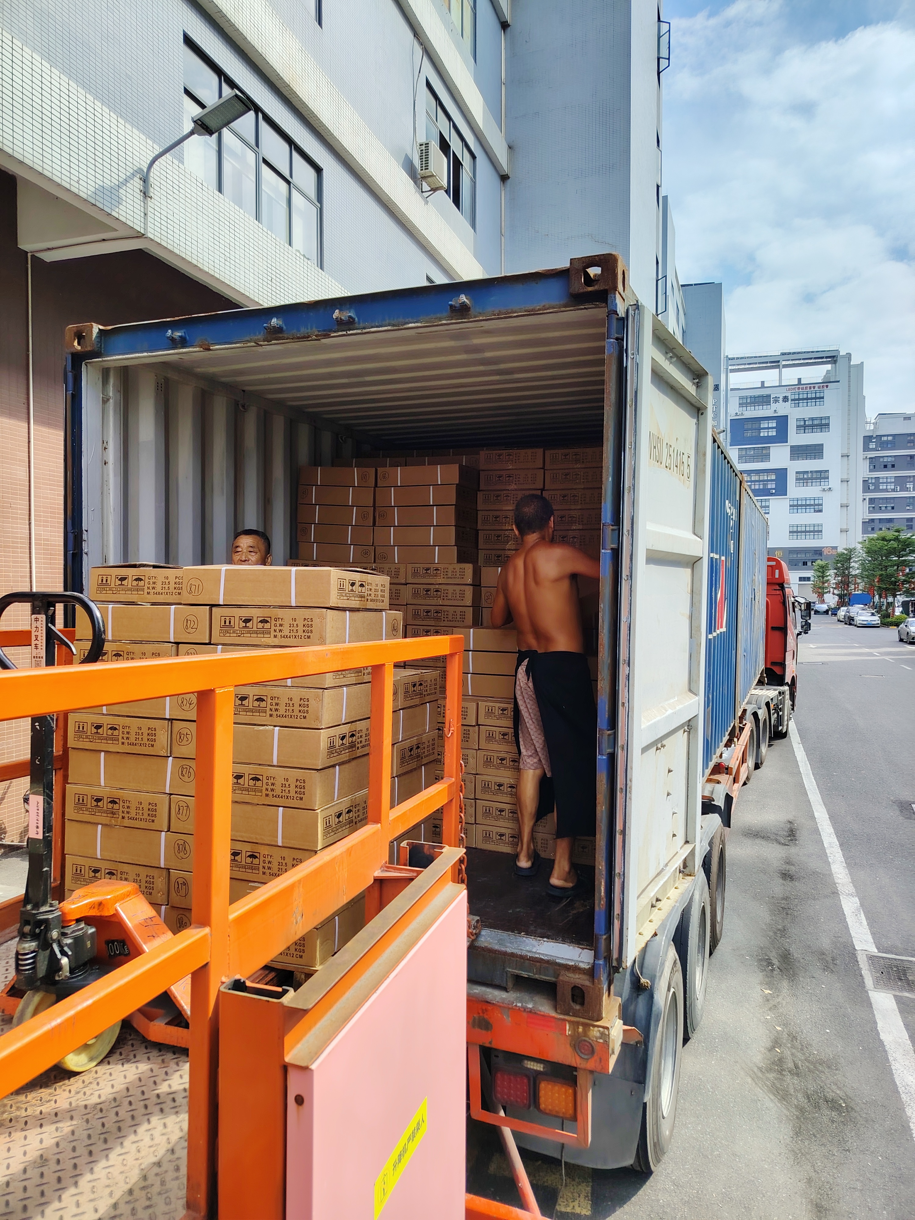 Container 20GP đã được vận chuyển! Tổng đơn đặt hàng máy bơm tăng áp sau kỳ nghỉ lễ Quốc Khánh