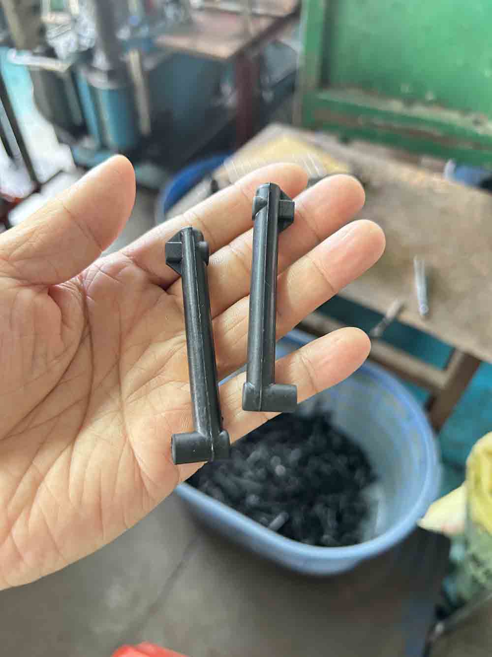 EPDM ống xả nhiệt độ cao cho các ứng dụng ô tô